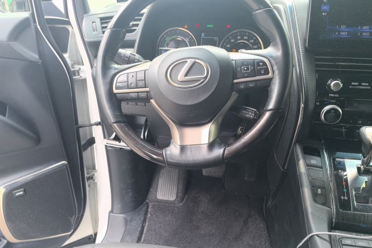 Used Lexus LM 2020 300h Seven-Seat Elegant Edition
