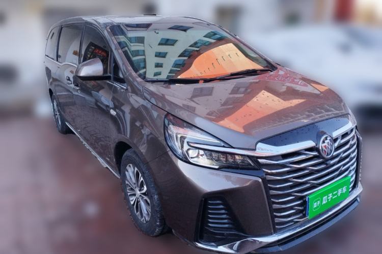 Used Buick GL8 2023 Facelifted Land Cruiser Executive Luxury Version
