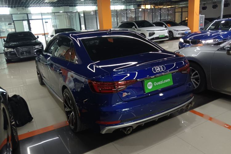 Used Audi A4L 2019 40 TFSI Fashion Edition China VI Emission Standard
