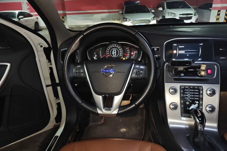 Used Volvo S60 2017 S60L T3 Smart Upgrade Edition
