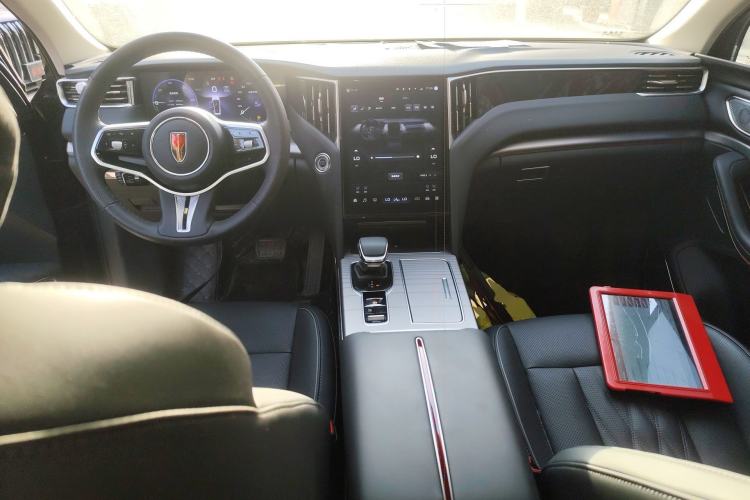 Used Hongqi HS7 PHEV 2024 2.0T PHEV Four-Wheel Drive Flagship Edition 6 Seats Center Console