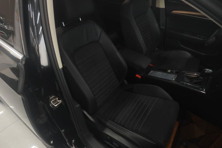 Used Volkswagen Magotan 2020 330TSI DSG Leading Model Right Front Seat