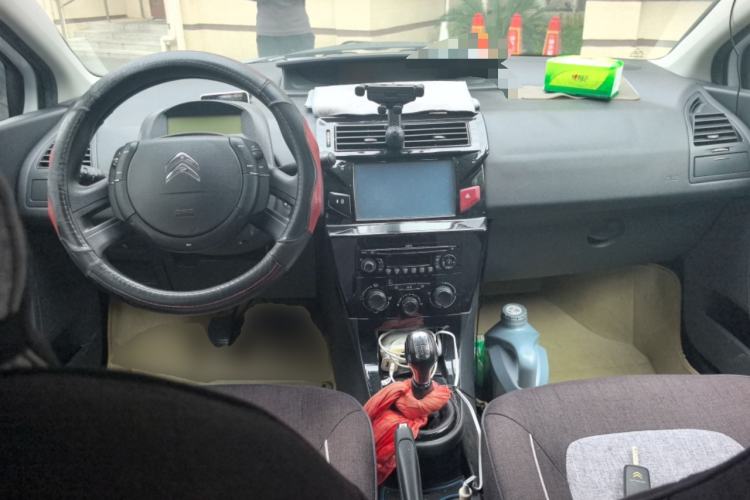 Used Citroen C-Quatre 2014 VTS Version 1.6L Manual - Premium Model Center Console