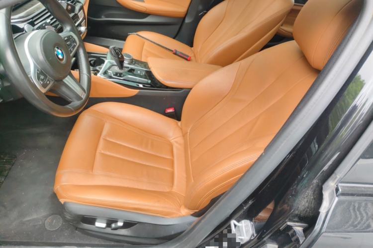 Used BMW 5 Series 2019 Facelifted 530Li Leading Edition M Sport Package
