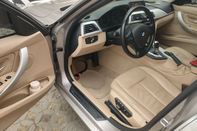 Used BMW 3 Series 2013 320i Sport Edition
