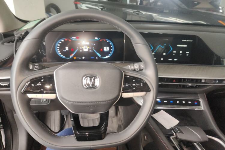 Used CHANGAN Eado 2023 Changan Edition PLUS Blue Whale NE 1.4T GDI DCT Prestige Version