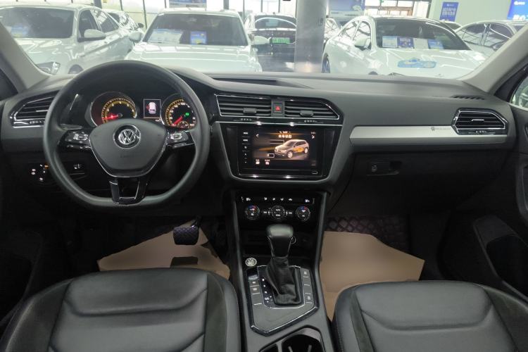 Used Volkswagen Tiguan L 2019 Updated Version 330TSI Automatic Two-Wheel Drive Panoramic Comfort Edition China VI Standard