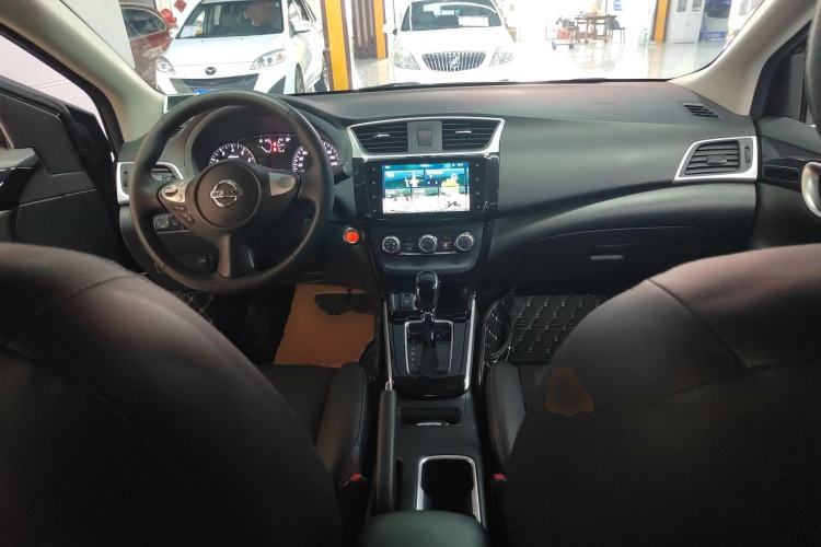 Used Nissan Sylphy 2019 1.6XV CVT Smart Connect Luxury Edition China VI Standard Center Console