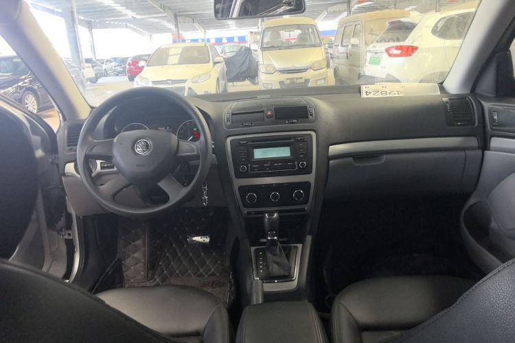 Used Skoda Octavia 2014 1.6L Automatic Yijie Edition
