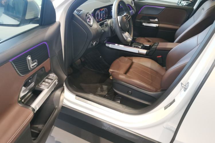 Used Mercedes-Benz GLB 2024 Refresh GLB 220 Dynamic Edition Driver Seat