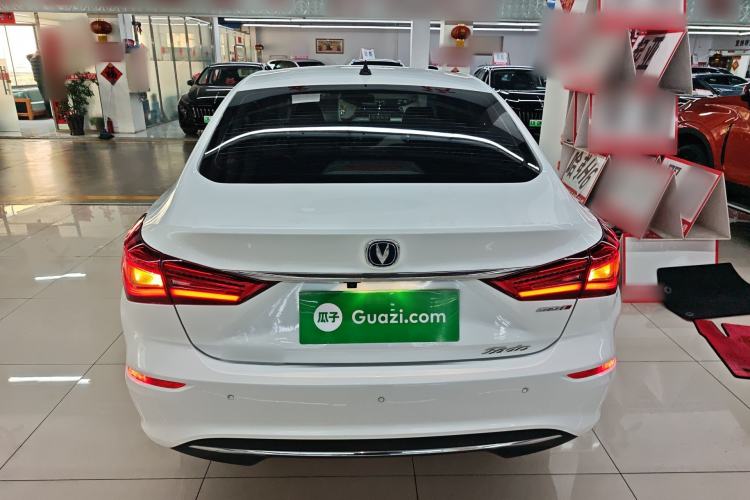 Used CHANGAN Eado 2019 High-Energy Edition 1.6L GDI Manual Pioneer Model China VI Standard
