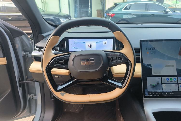 Used Geely Galaxy L6 2023 125km Starship
