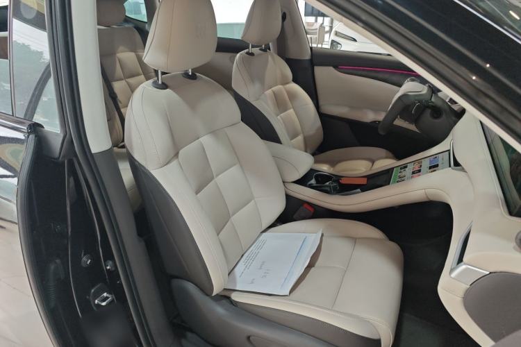 Used IM LS6 2023 Max Standard Edition
