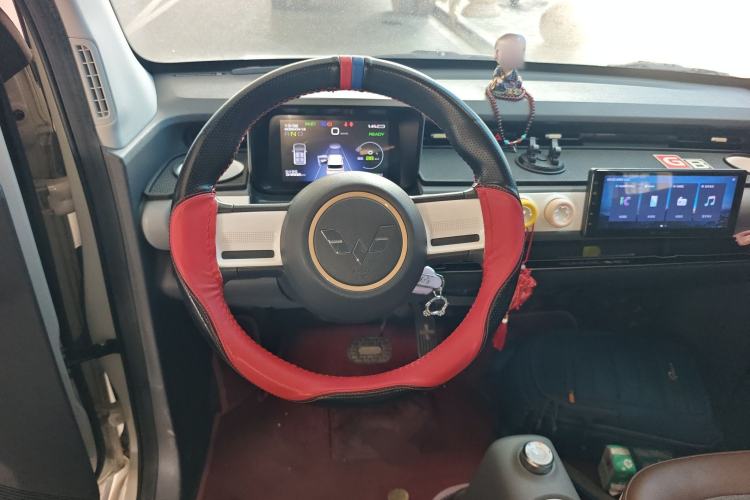 Used Wuling Hongguang MINIEV 2022 GAMEBOY 200km Gaming Edition with Lithium Iron Phosphate Steering Wheel