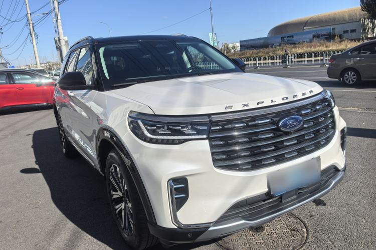 Used Ford Explorer 2024 2.3T EcoBoost Four-Wheel Drive Titanium Edition 6 Seats