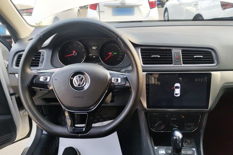 Used Volkswagen Lavida 2017 1.6L Automatic Comfort Edition