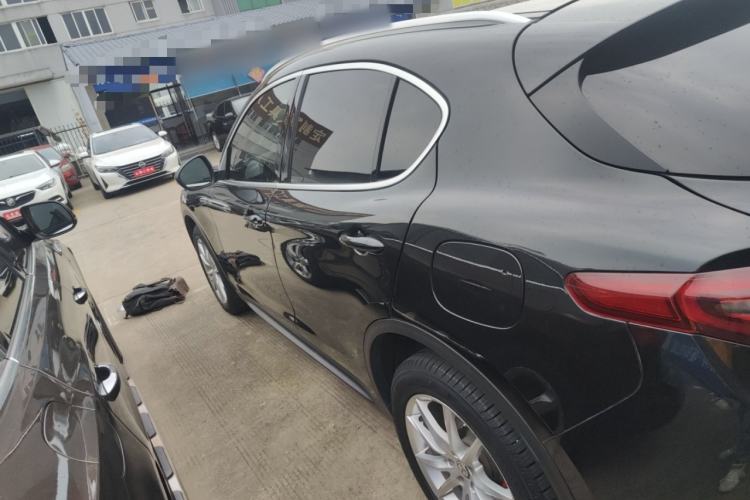 Used Alfa Romeo Stelvio 2017 2.0T 200HP Luxury Edition
