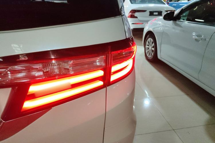 Used Honda Odyssey 2018 2.4L Luxury Edition
