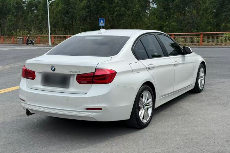 Used BMW 3 Series 2016 320i Fashion Model
