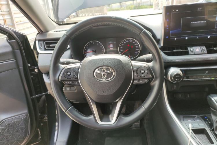 Used Toyota Wildlander 2022 2.0L CVT Two-Wheel Drive Luxury PLUS Edition
