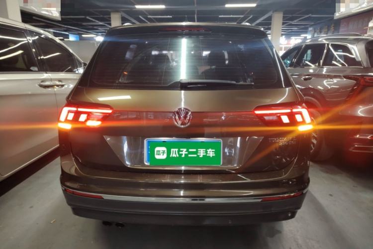 Used Volkswagen Tiguan L 2017 330TSI Automatic Two-Wheel Drive Luxury Edition Rear