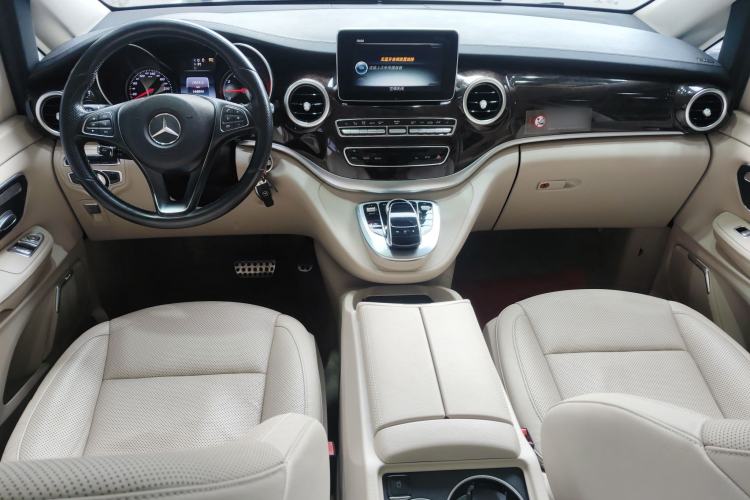 Used Mercedes-Benz V-Class 2016 V 260 L Prestige Extended Edition
