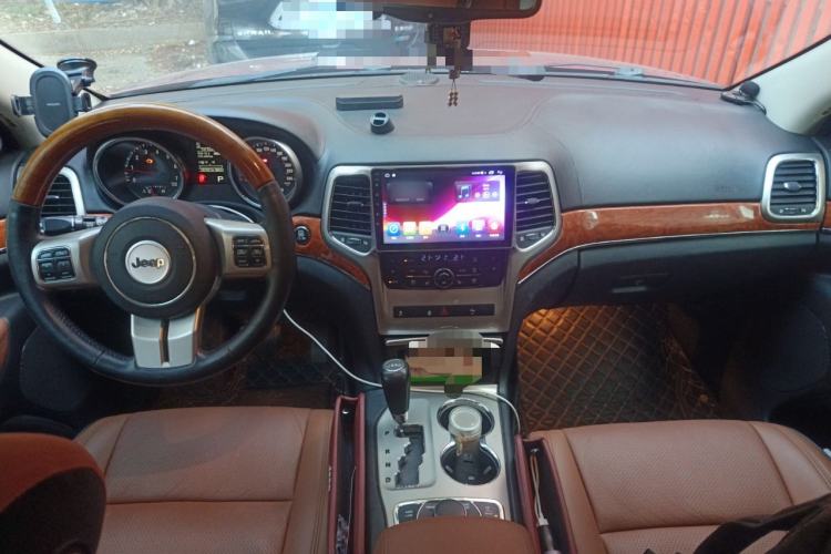 Used Jeep Grand Cherokee 2011 3.6L Flagship Navigation Edition