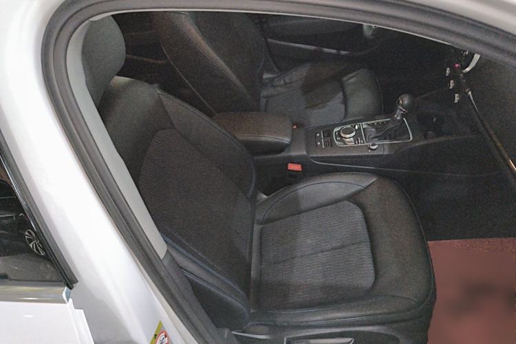 Used Audi A3 2018 30th Anniversary Edition Limousine 35 TFSI Fashion Model Right Front Seat