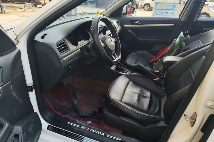 Used Volkswagen Lavida 2019 Lavida Start 1.5L Automatic Trendy Version China VI Standard