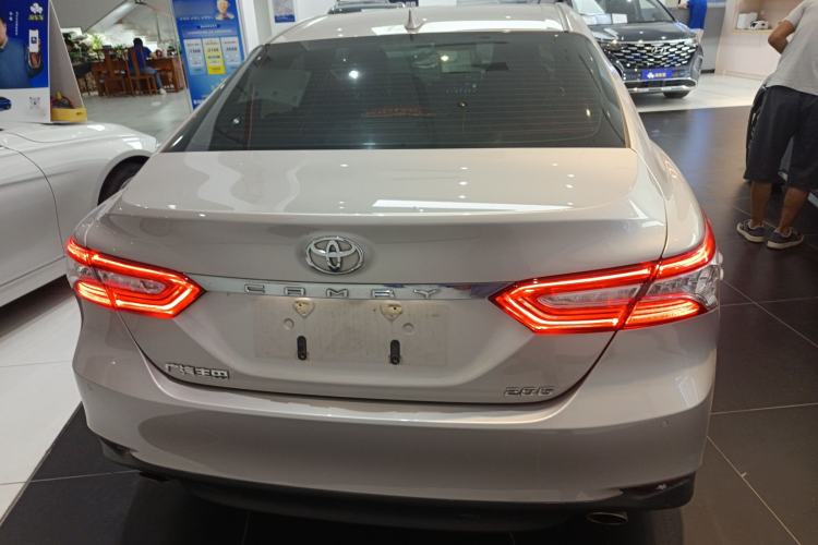Used Toyota Camry 2021 2.0G Luxury Edition