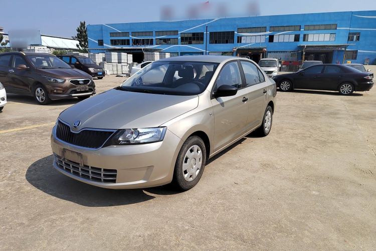 Used Skoda Rapid 2015 1.6L Manual Le Xuan Model