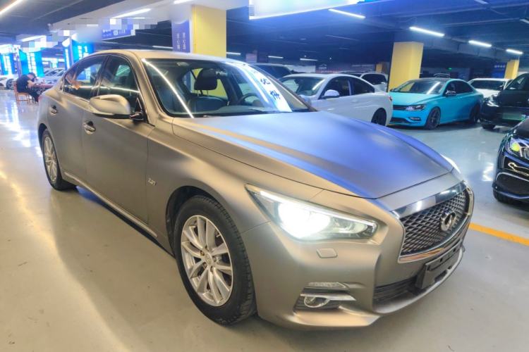 Used Infiniti Q50L 2016 2.0T Enjoyment Edition Front Right 45 Deg