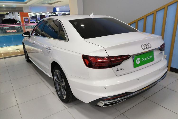 Used Audi A4L 2020 40 TFSI Fashionable and Elegant Model
