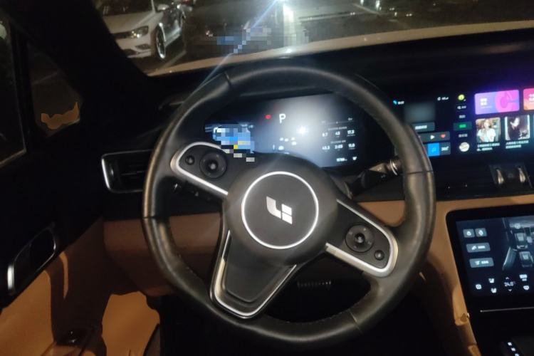Used Li Auto ONE 2020 Extended-Range 6-Seater Version Steering Wheel