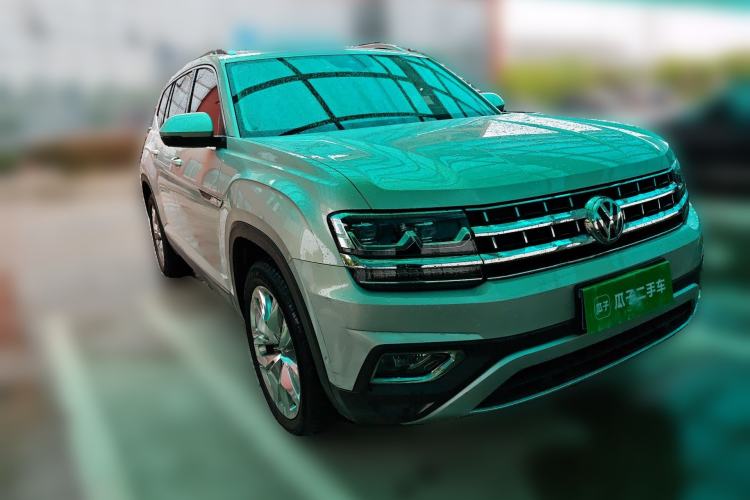 Used Volkswagen Teramont 2017 330TSI Two-Wheel-Drive Flagship Edition Front Right 45 Deg