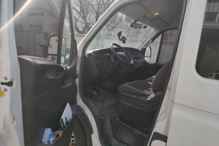 Used Iveco Eurocargo 2020 2.3T Manual Super-Rui Short Wheelbase High Roof High-Performance F1A
