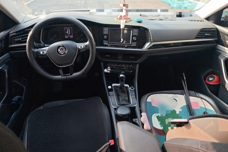 Used Volkswagen Sagitar 2019 280TSI DSG Luxury Version China VI Standard Center Console