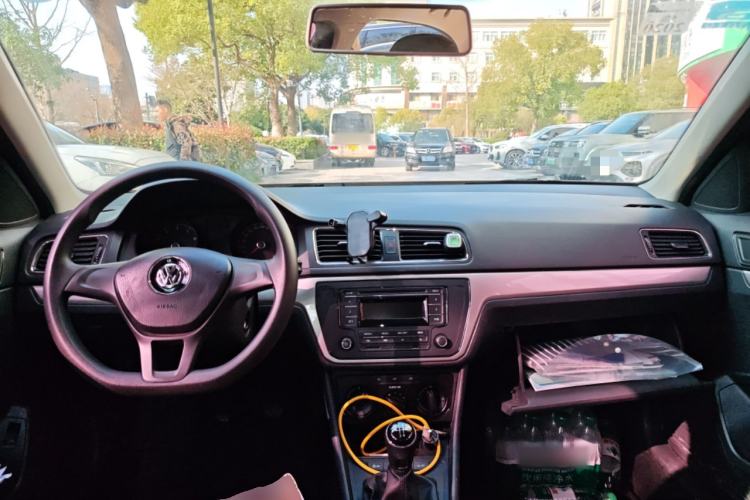 Used Volkswagen Lavida 2015 1.6L Manual Fashion Edition
