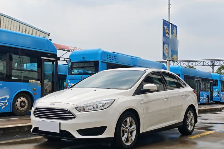 Used Ford Focus 2018 Sedan Classic 1.6L Automatic Comfort Plus Smart Drive Version