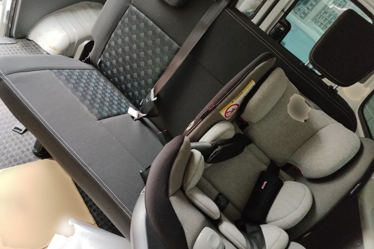 Used SAIC MAXUS Xintu V80 2024 Aotuntong 6MT Short-Wheelbase Mid-Roof Model 127 Ps 5-Seater