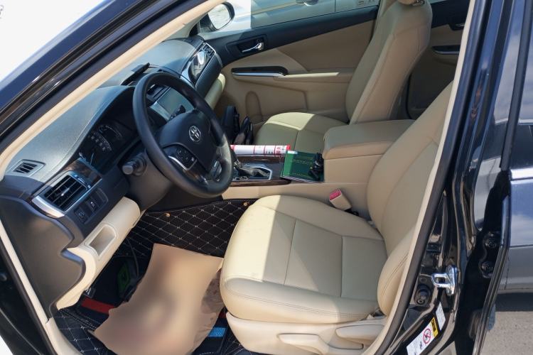 Used Toyota Camry 2016 2.0E 10th Anniversary Elite Edition
