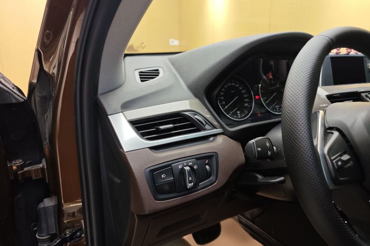 Used BMW X1 2016 sDrive18Li Luxury Model Interior 5