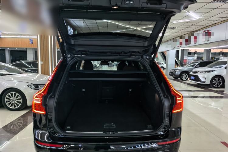 Used Volvo XC60 New Energy 2024 T8 Plug-in Hybrid Long-Range All-Wheel Drive Smart Luxury Edition
