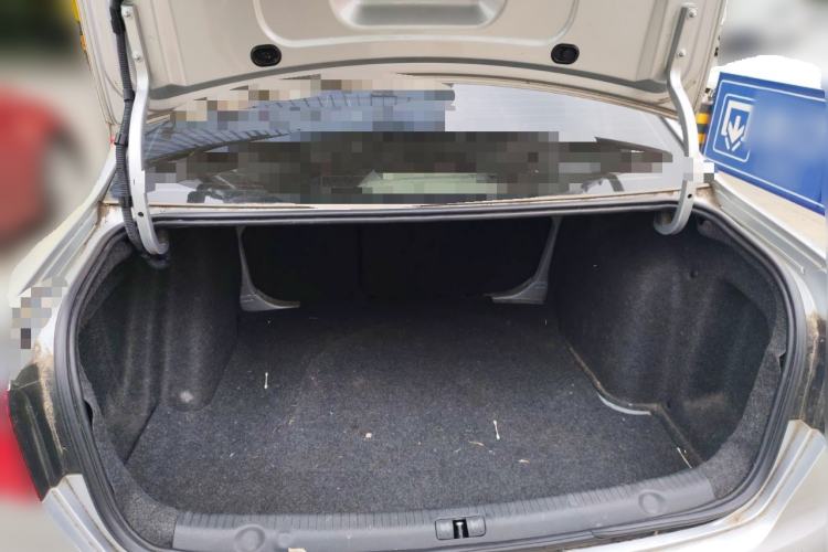 Used Volkswagen Lavida 2013 Restyled Classic 1.6L Manual Comfort Edition Trunk