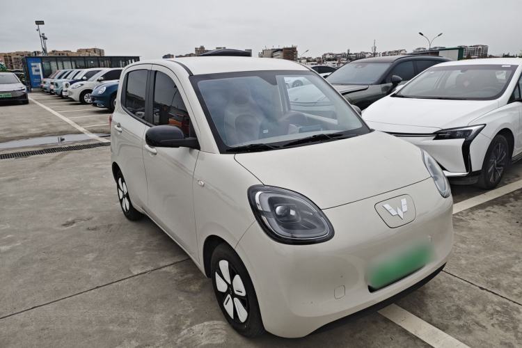 Used Wuling Hongguang MINIEV 2025 Four-Door Version Advanced Edition Front Right 45 Deg