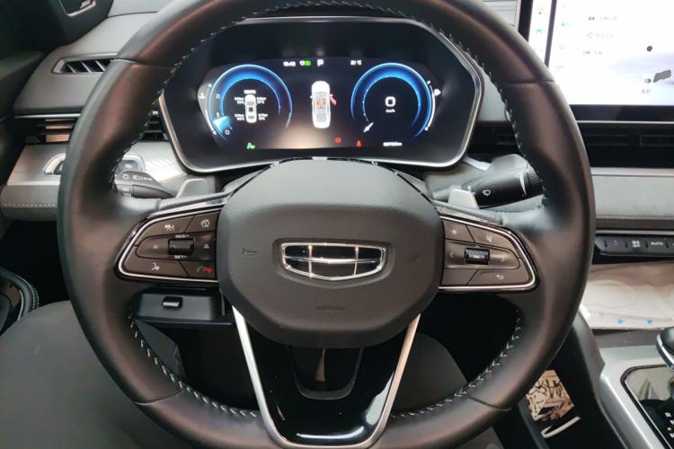 Used Geely Auto Preface 2023 2.0TD "Only This Verdant Green" Edition Steering Wheel