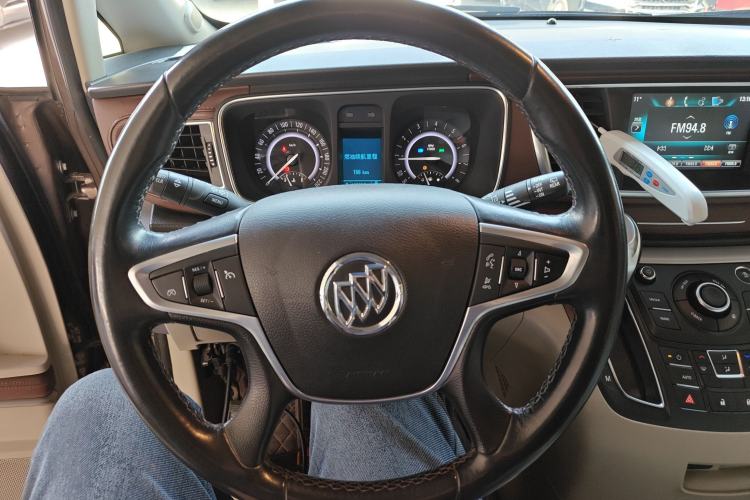 Used Buick GL8 2018 28T Luxury Model China VI Standard
