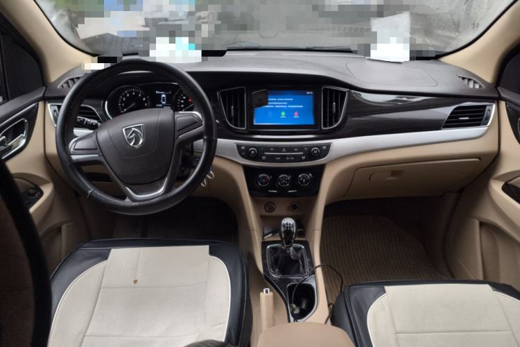 Used Baojun 730 2016 1.5L Manual Comfort Version 7 Seats China V Emission Standard

