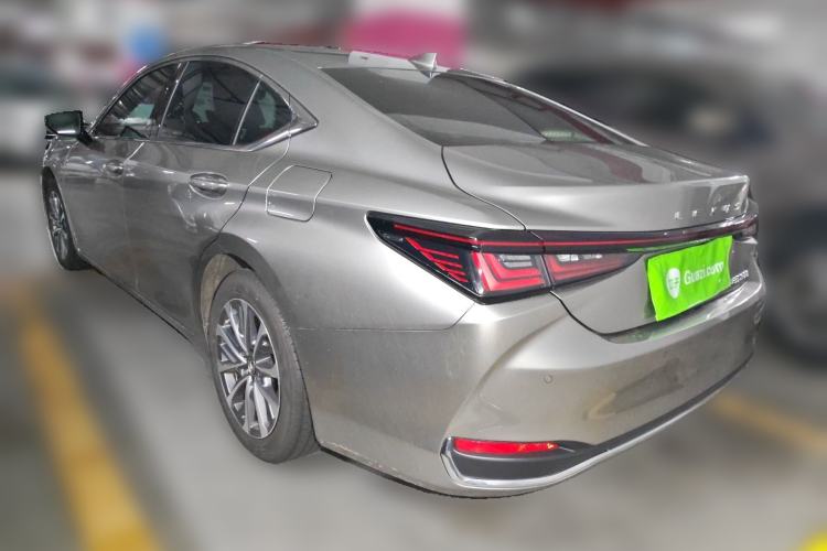 Used Lexus ES 2025 200 Premium Edition
