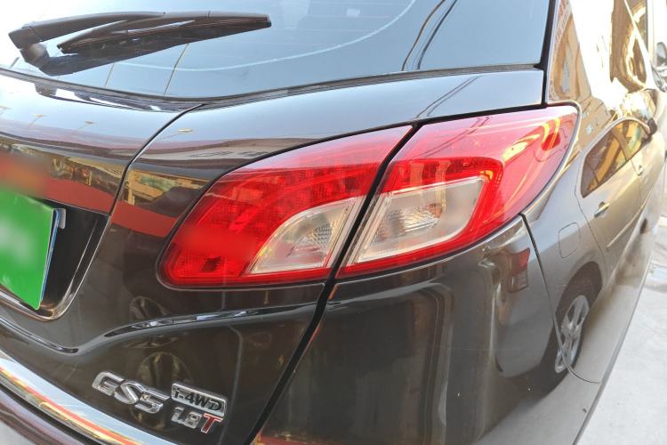 Used GAC Trumpchi GS5 2013 1.8T Automatic Two-Wheel Drive Luxury Edition